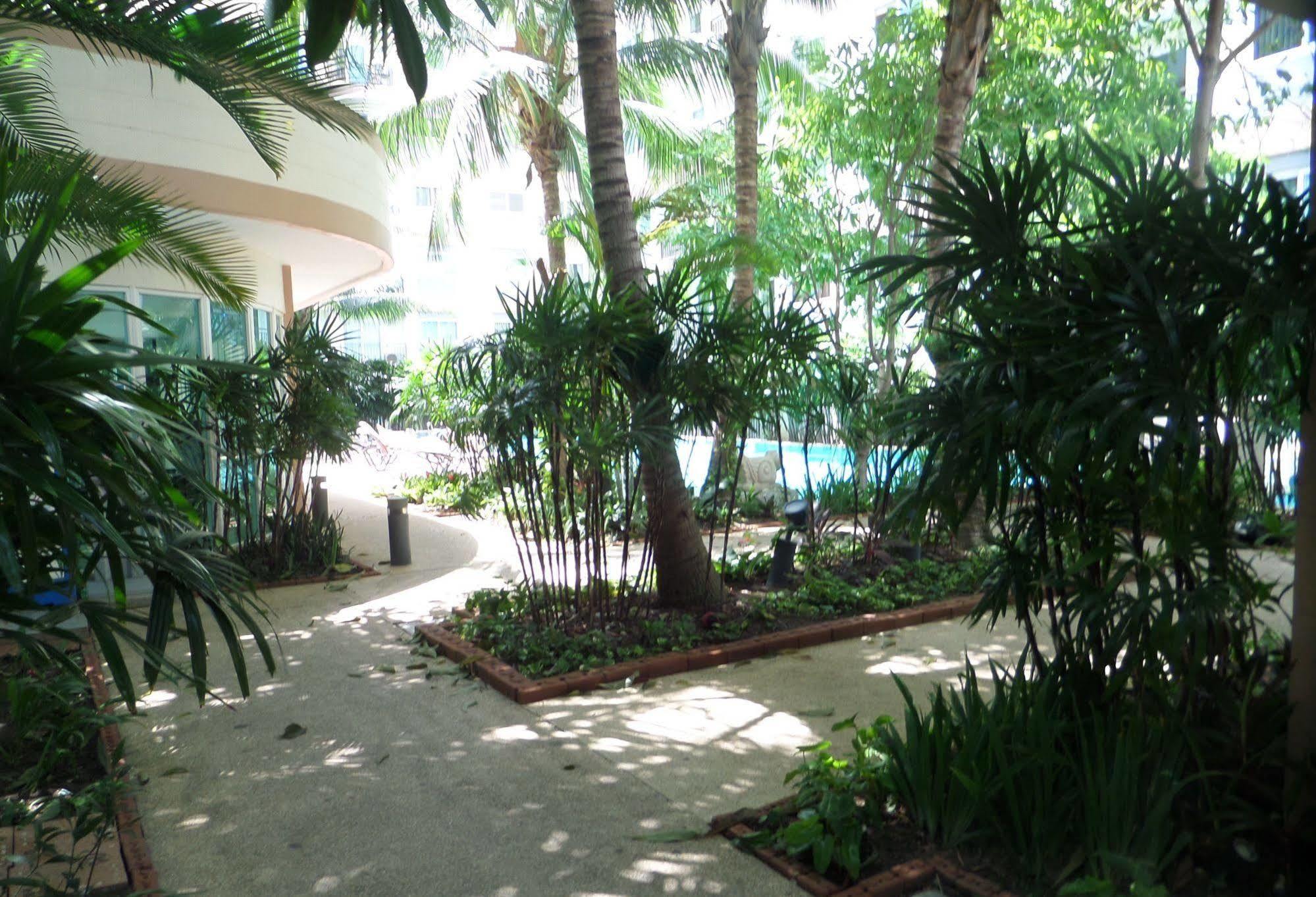 Park Lane Resort By West Joint Venture Jomtien Beach Exterior foto